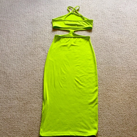 NWOT: Maxi Cut Out Waist Bodycon Dress NEW - Picture 9 of 13